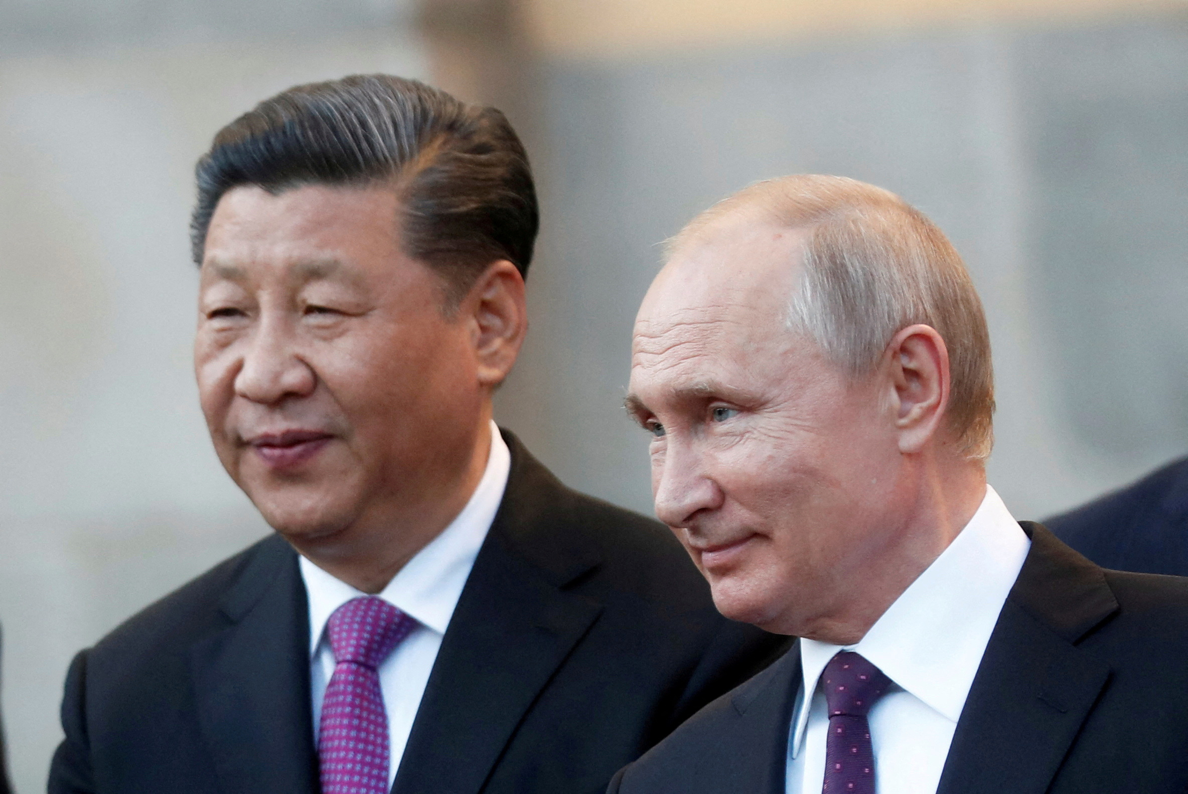 시진핑 중국 국가주석(왼쪽)과 블라디미르 푸틴 러시아 대통령 모습. 서방의 대러시아 제재 이후 중국은 러시아산 원유의 최대 수입국이 됐다.