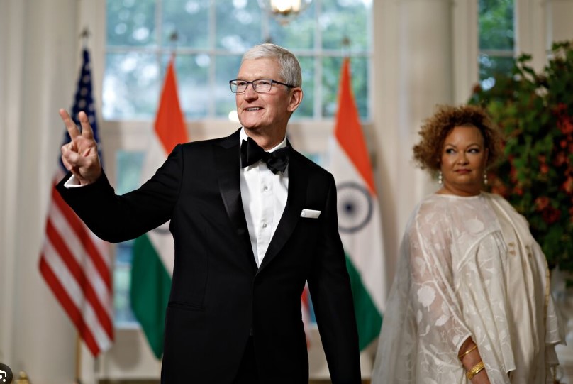 Apple convida Tim Cook para jantar de estado do primeiro-ministro indiano Modi