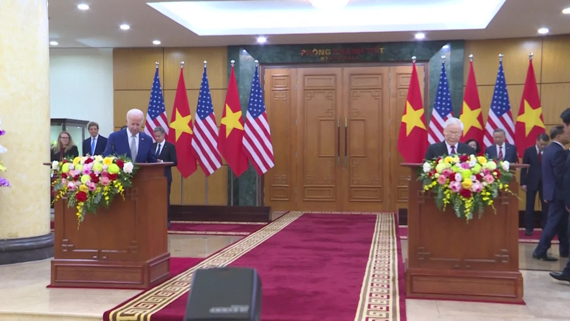 지난 10일, 바이든 미국 대통령과 응우옌 푸 쫑 베트남 공산당 서기장의 공동 기자회견