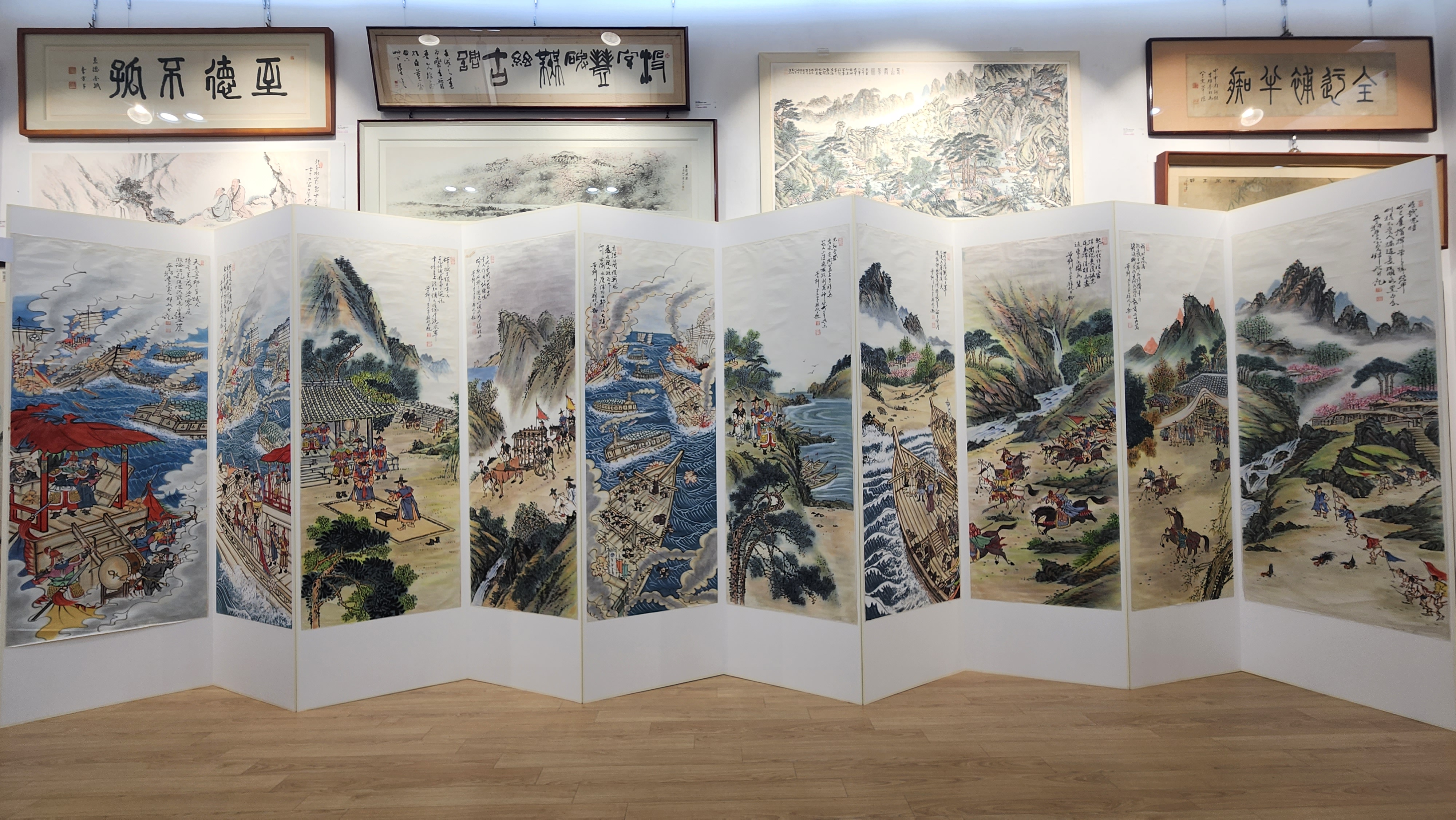 금추 이남호 〈충무공평생도십곡병〉, 종이에 수묵담채, 가병풍, 159cm×58cm×10폭  (사진제공: 칸옥션)