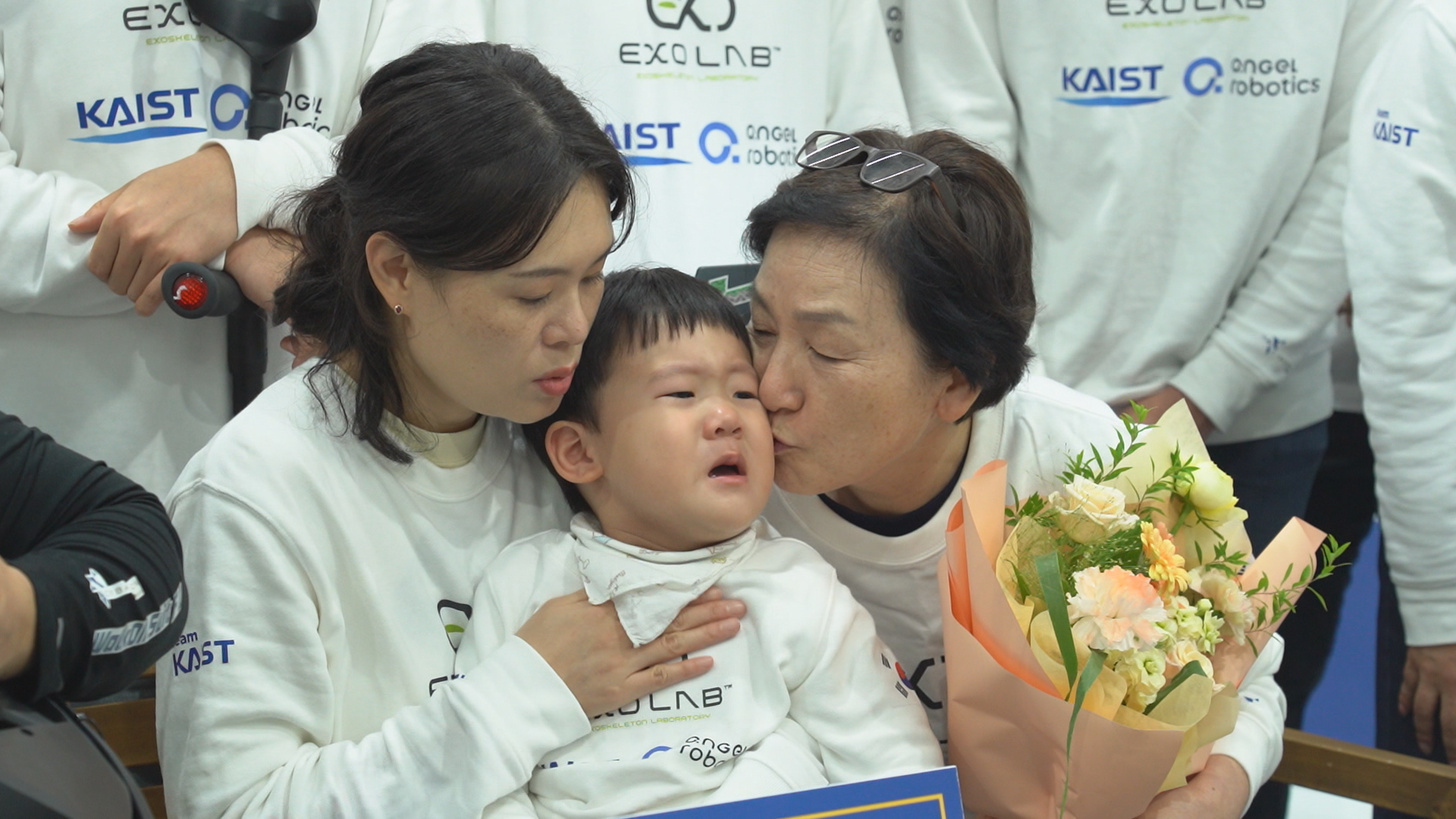 유아리 씨와 변재희 김승환 연구원 어머니