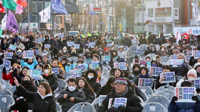 2월 8일 광주서 열린 탄핵 찬성 집회 (사진 출처 : 연합뉴스)