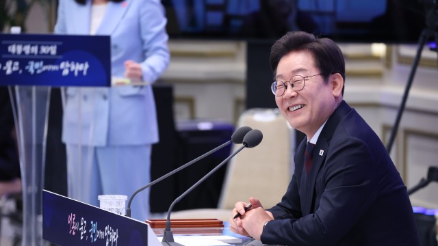 남북을 ‘부부’에 비유한 이 대통령…“하나씩 하나씩 신뢰 회복”