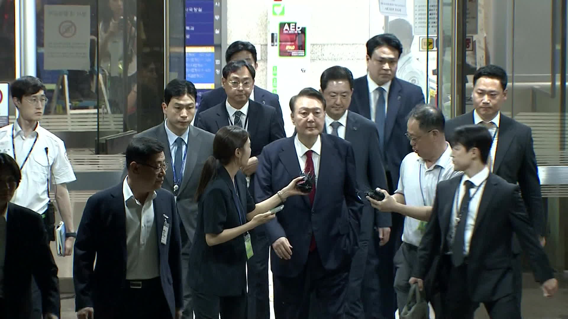‘특검 조사’는 버티더니…윤, ‘부정선거론자’에는 옥중서신