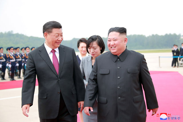 시진핑 중국 국가주석과 김정은 북한 국무위원장 