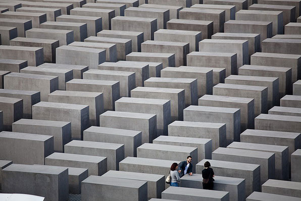 사진 : 학살된 유럽 유대인을 위한 추모관 홈페이지