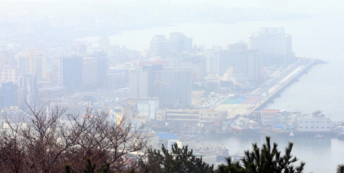 제주시 사라봉 정상에서 바라 본 도심