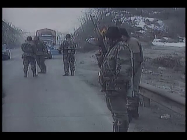 유고 보스니아 공화국 주민들 대규모 반전시위 벌여