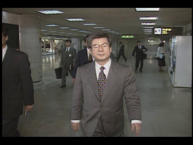 홍두표 한국방송공사 사장 국제언론인협회 총회 참석차 출국