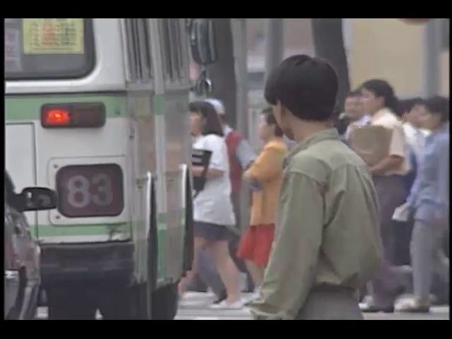 [영상취재] 남대문시장 앞에서 무단횡단 하는 시민