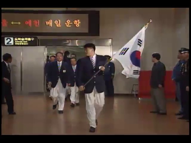 [KBS 스포츠 뉴스] 한국시리즈, LG? 태평양?