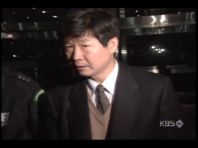 이장희 교수  영장기각; "나는야 통일1세대" 라는 통일교육교재  저자인 이장희 한국외국어대학 교수