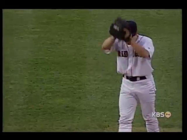 보스턴 김병현, 3연속 세이브 