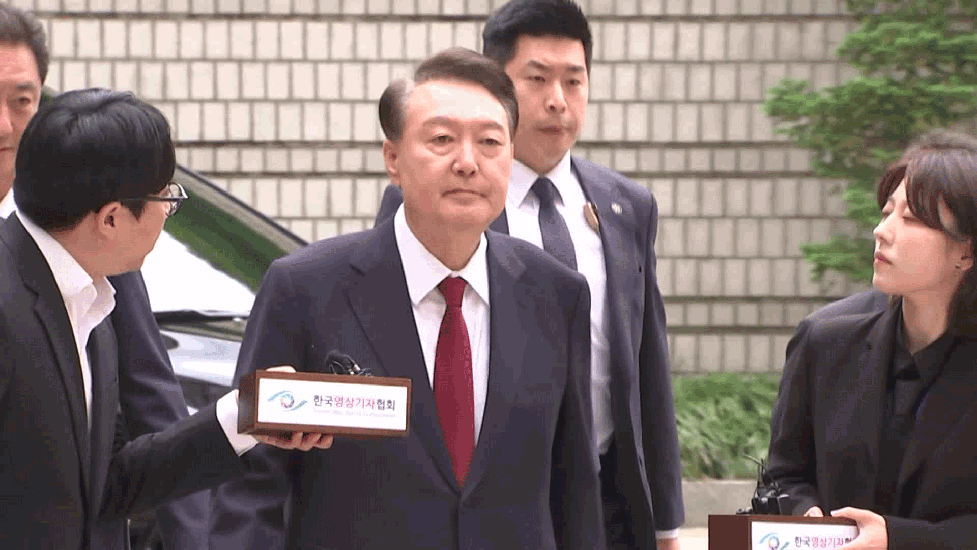 경찰, 윤 비화폰 서버 기록 확보…판도라 상자 열리나?