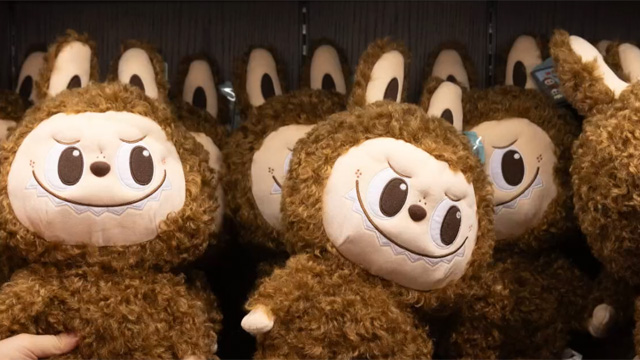 요즘 MZ가 명품 대신 산다는 ‘라부부’ 인형…중국 제품이었어?