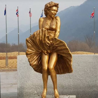 소양강 처녀가 마릴린 먼로?…‘동상 설치’ 논란 휩싸여