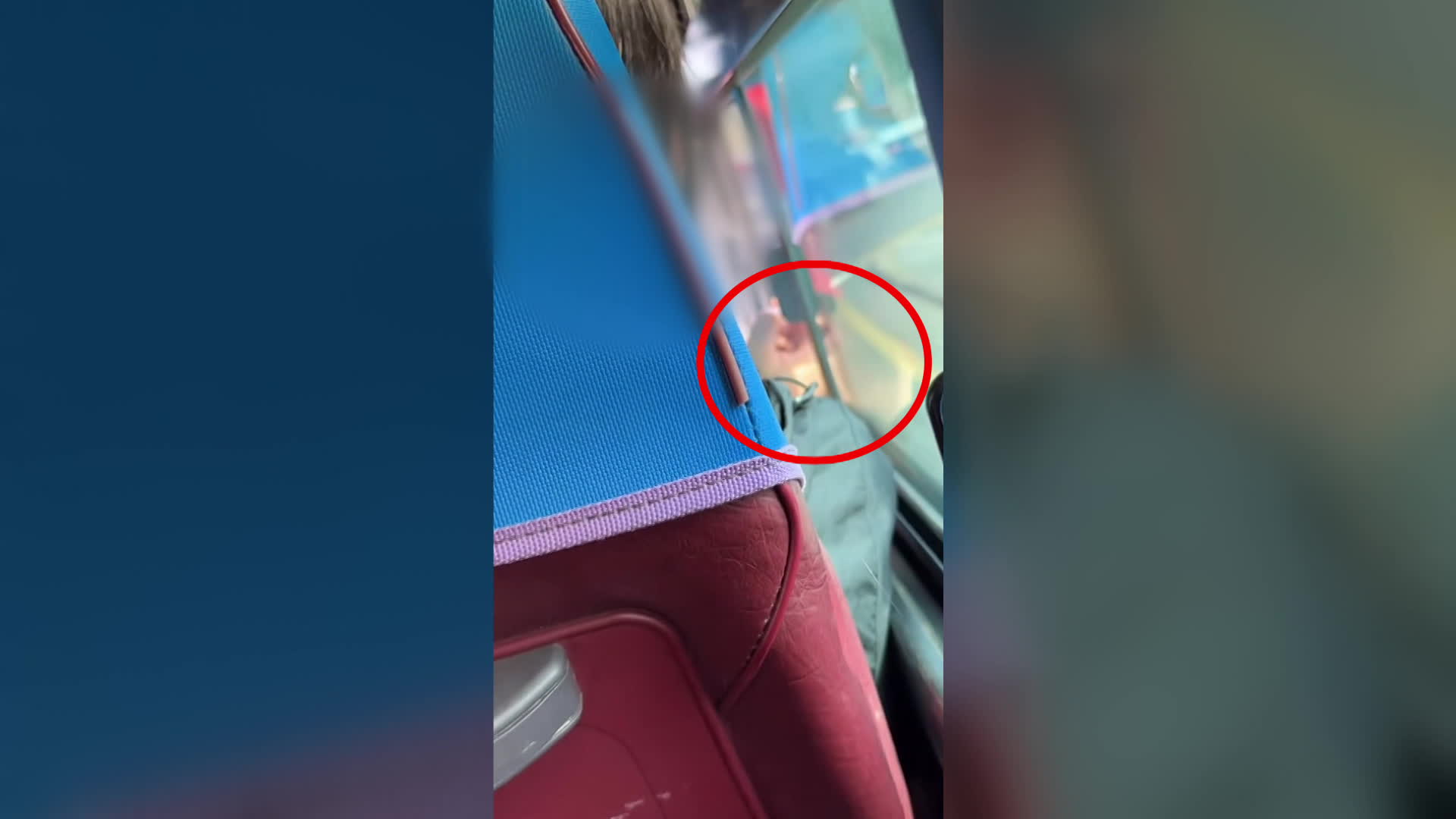 “또 중국인 관광객?”…제주 버스 안 흡연 영상 확산 기사 이미지