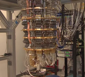 수퍼컴 뛰어 넘는 양자 컴퓨터…8년 내 ‘궁극의 컴퓨터’ 개발