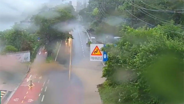 파주 시간당 100mm 폭우…오전까지 수도권 강한 비