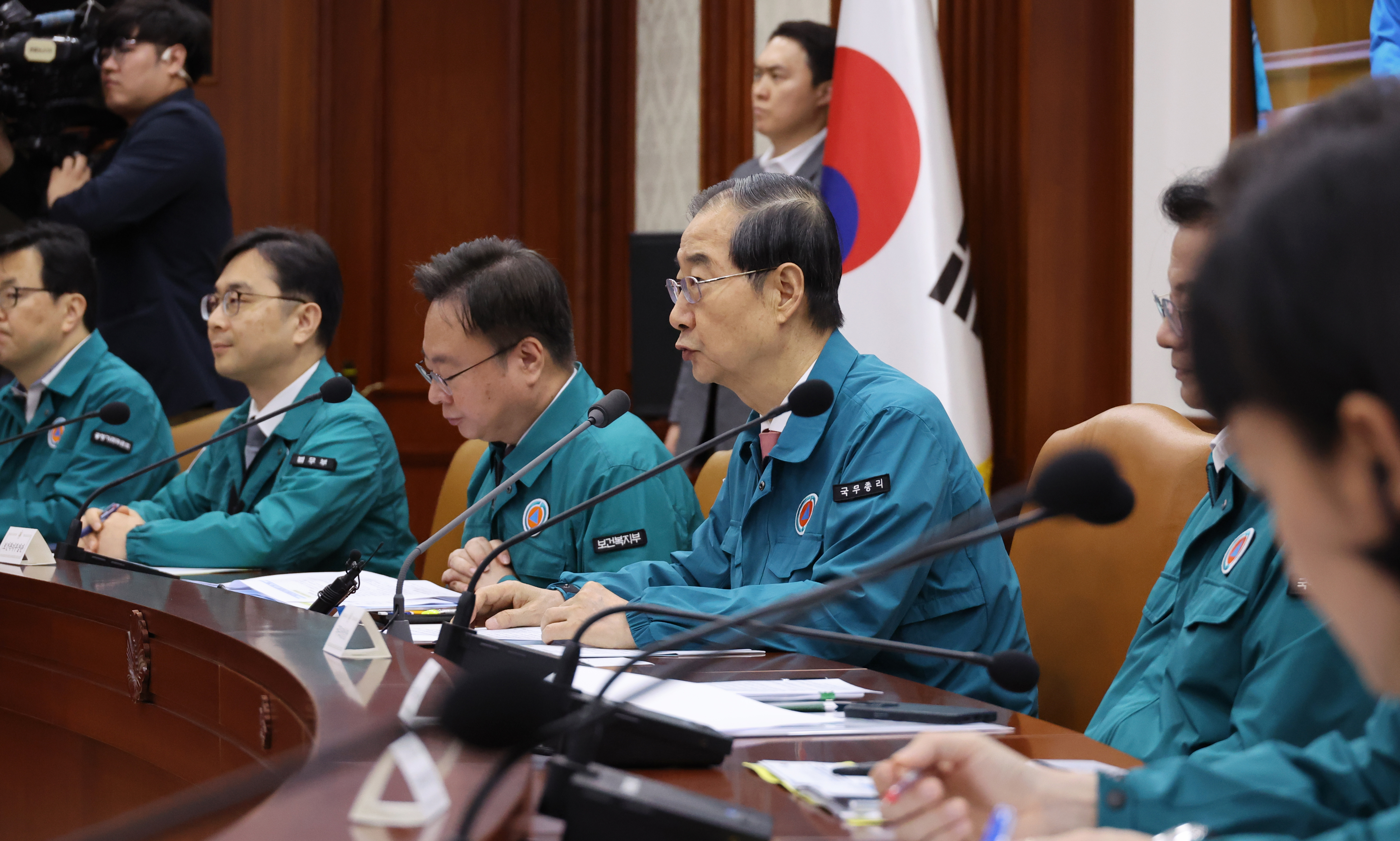 한 총리 “의료계 블랙리스트, 개인 자유의사 박탈하는 비겁한 행위”