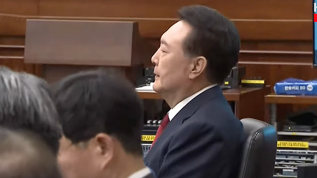 ‘피고인석 윤석열’ 첫 공개…이 시각 서울 중앙지법