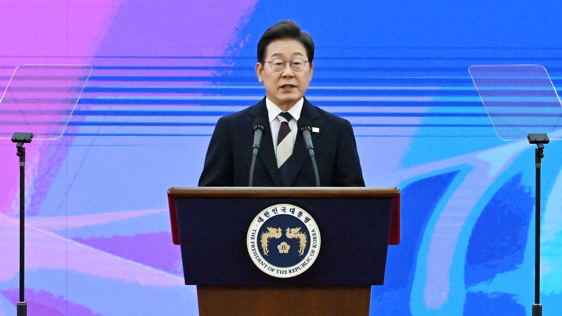 이재명 대통령, 국회 로텐더홀서 취임 선서