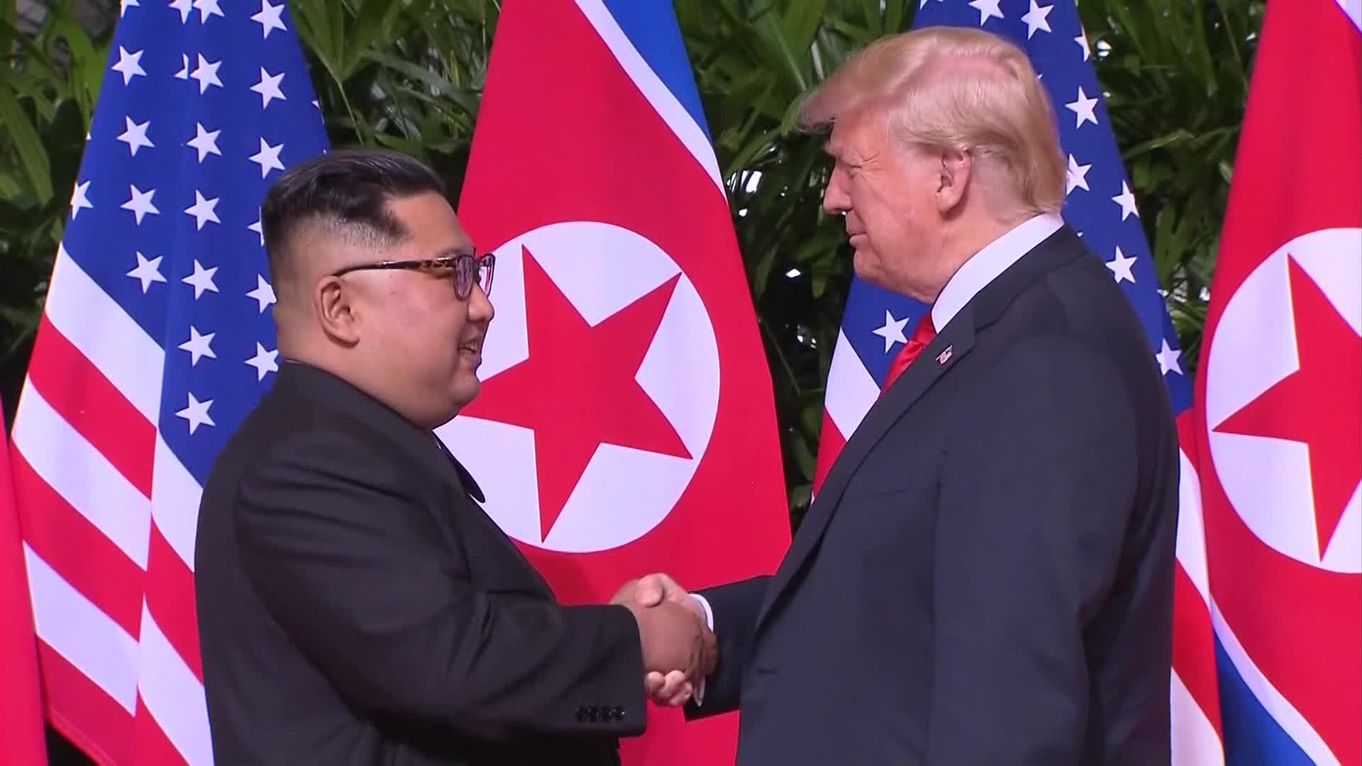 “트럼프, 김정은과의 서신 교환에 개방적”…“친서 외교 재개 시도”