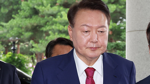 모레 윤 전 대통령 구속 기로…특검 “윤, 경찰에 총 보여주라고 지시”