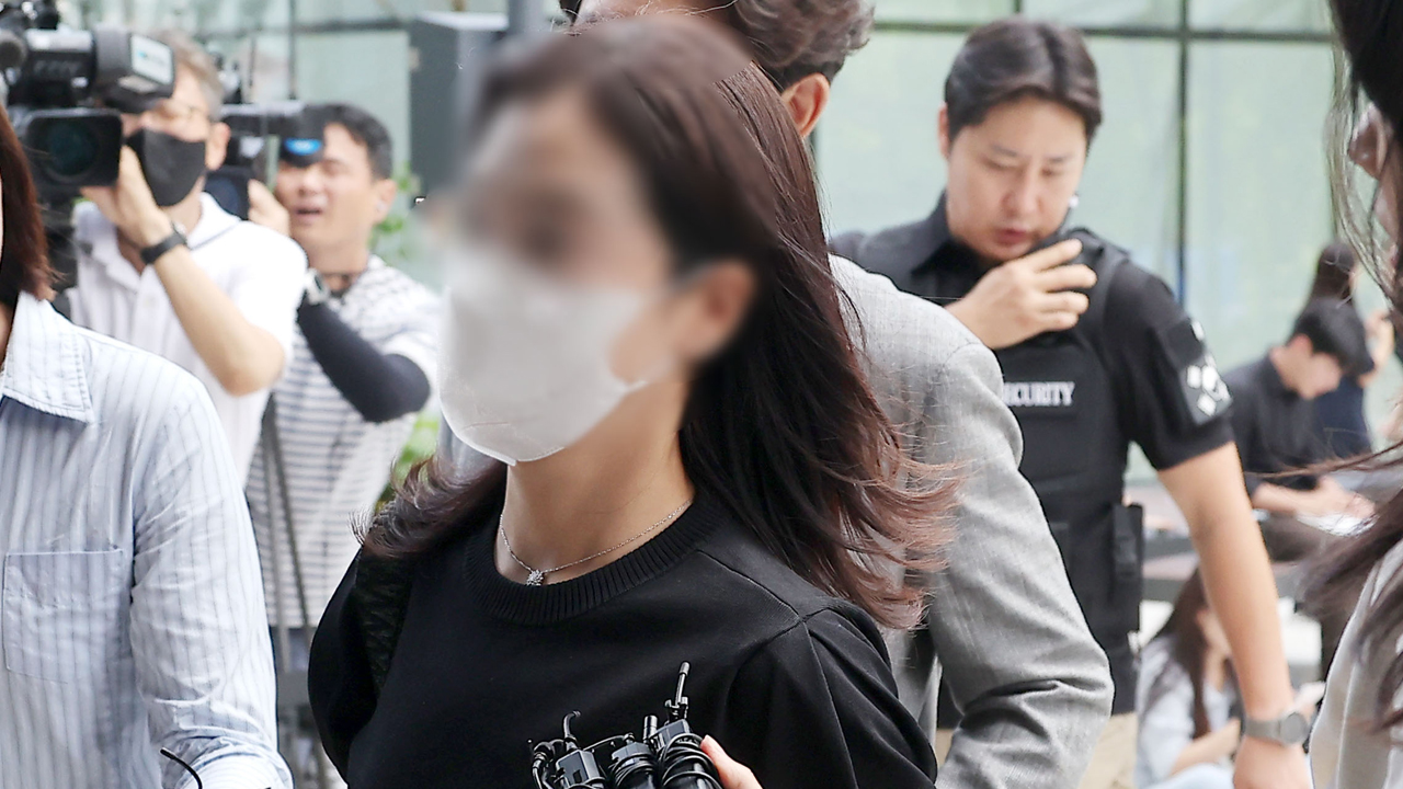‘집사게이트’ 투자회사들 <br>줄소환…‘외환’ 조사 계속