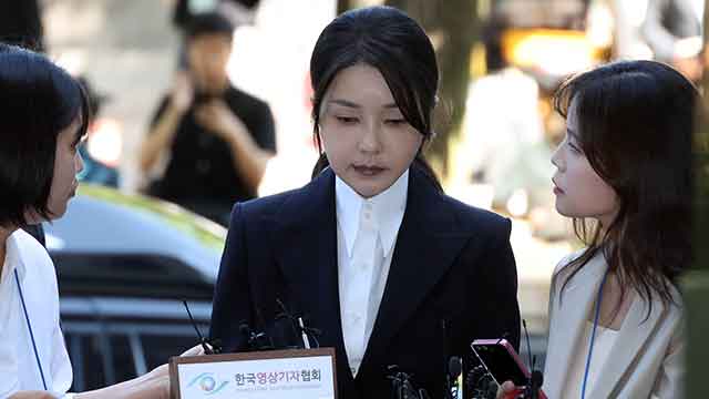 [속보] 김건희 여사, 구속 뒤 두 번째 특검 출석