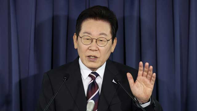 이 대통령 “정상회담서 북한 문제 제한없이 이야기해 볼 생각”