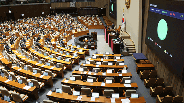 [속보] ‘더 센 상법개정안’, 국회 본회의 통과…국민의힘 표결 불참