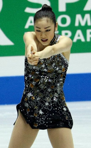 4일 일본 도쿄 요요기 제1체육관에서 열린 '2009 ISU 그랑프리 파이널'에 출전한 피겨퀸 김연아가 쇼트 프로그램에서 매력적인 표정연기를 선보이고 있다.