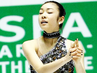 김연아, 석연찮은 판정 속 ‘쇼트 2위’