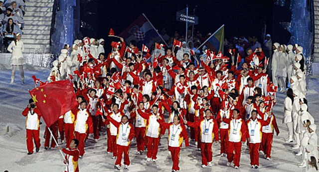 13일(한국시간) 밴쿠버 BC플레이스 스타디움에서 2010밴쿠버동계올림픽이 개막했다. 사진은 북한 대표 선수단이 입장하는 모습.