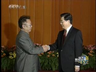“북한 김정일 위원장, 이르면 이번 달 방중”