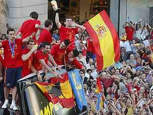 월드컵 첫 우승 ‘스페인 금의환향’