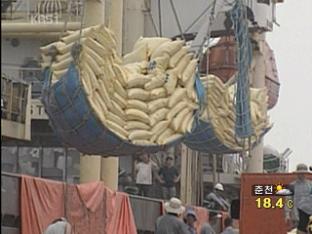 북한, 쌀·중장비 요청…정부 “긍정 검토”