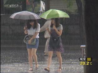 추석 연휴 궂은 날씨에 ‘쌀쌀’