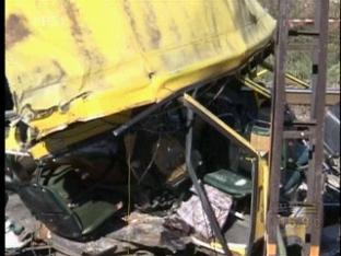 우크라이나 열차-버스 충돌…42명 사망