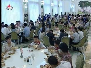 [요즘 북한은] 옥류관 부설 새 식당 문 열어 外