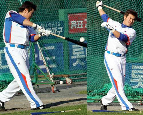 27일 부산 사직야구장에서 2010 광저우 아시안게임 야구 국가대표팀 추신수가 타격 훈련을 하고 있다.