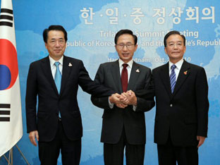한·중·일 3국 정상회담…동북아 현안 논의