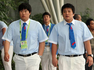 야구 대표, 현지 도착 “금 따러 왔다!”
