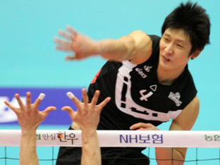 문성민 분풀이! 현대, 상무전 40연승