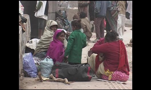 [클릭 세계속으로] 인도 길거리 노숙자 문제