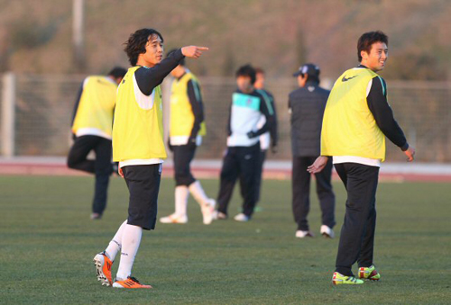 한국 축구 국가대표팀 주장이 된 박주영이 터키 국가대표팀과의 평가전을 앞두고 8일 새벽(한국시간) 터키 이스탄불 아타튀르크 올림픽 스타디움에서 훈련을 하고 있다.