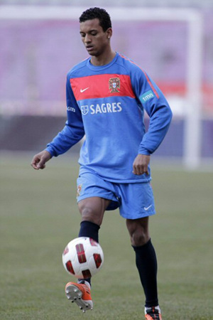 9일(한국시각) 스위스 제네바 스타디움에서 포르투갈 축구대표 나니(맨체스터 유나이티드)가 훈련하고 있다.