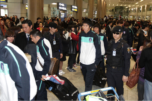 터키와의 평가전을 마친 한국 축구국가대표팀이 11일 오후 인천공항을 통해 귀국하고 있다.