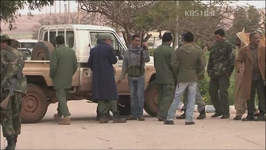 美, 카다피 전방위 압박 속 리비아 곳곳 교전